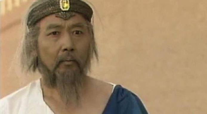 比干挖心之后，为何能活下来却因路遇卖菜老妇而白白送命？