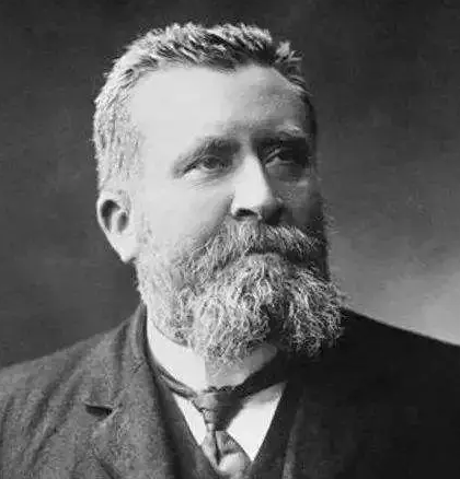 勒菲弗尔重写文学的原因是什么？都有几个方面？