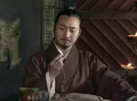  大梁如姬指的是谁？是什么身份？