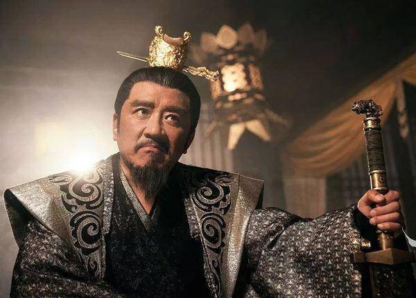 唐朝最无能的皇帝，不是李治，而是被皇后和亲生女儿操纵的这位