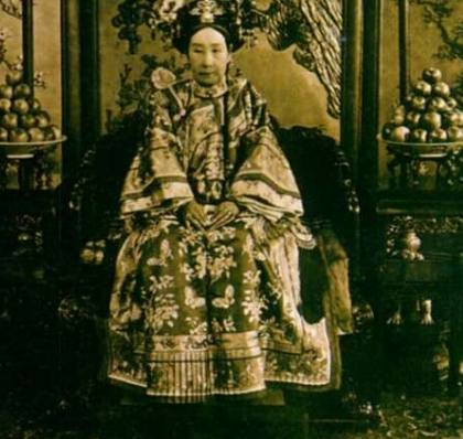 奕欣与慈禧太后的关系如何？两人是怎么相识的？