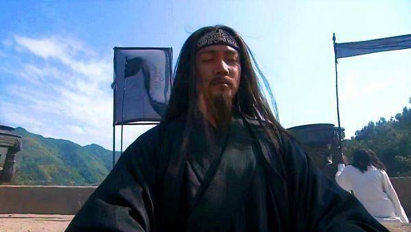 论曹操的智谋在三国时期的水平