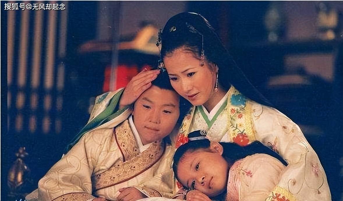 汉武帝欲处死奶娘，东方朔告诫奶娘：不恳求宽恕，多回头看，方能免于一死