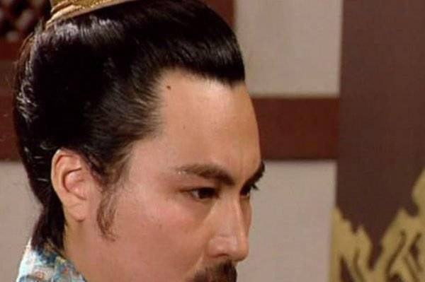 曹丕在士林中受到追捧，但在民间名声却不太好。为什么会出现这种情况呢？