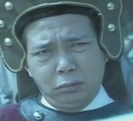 段天德为什么带着李萍？两人关系是什么样的？