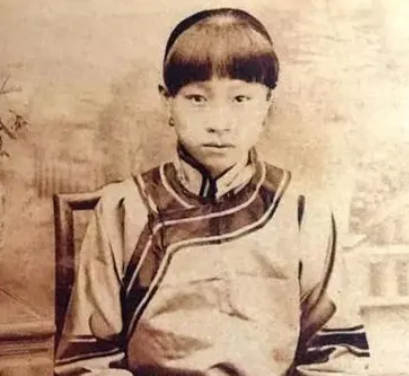 Who is Li Shutong? How many women did he have in his lifetime?