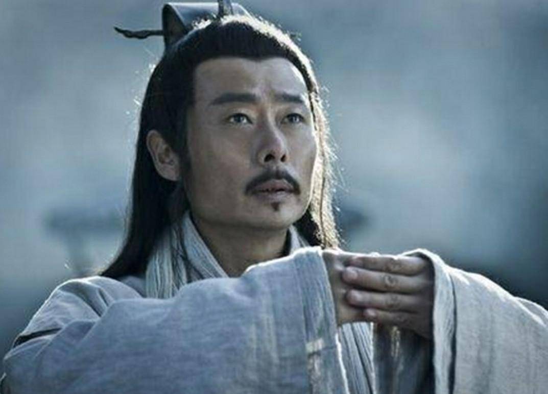 张良在逃亡期间偶然发现一部卓越的天下奇书，此书改变了他的视野并助力他辅佐刘邦