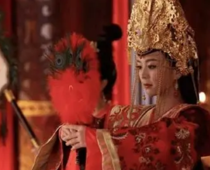 杨广和杨丽华的关系是什么？两人是亲戚吗？