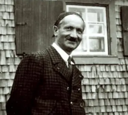  海德格尔是什么身份？是纳粹党吗？