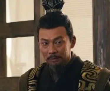 袁涣的家族成员有哪些人？他们有哪些作为呢？