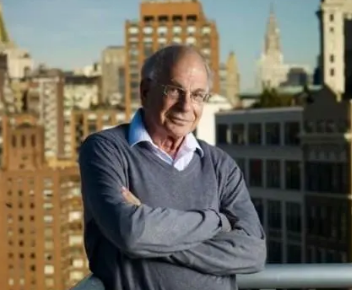 卡内曼的前景理论实验是什么？实验结果又是什么？