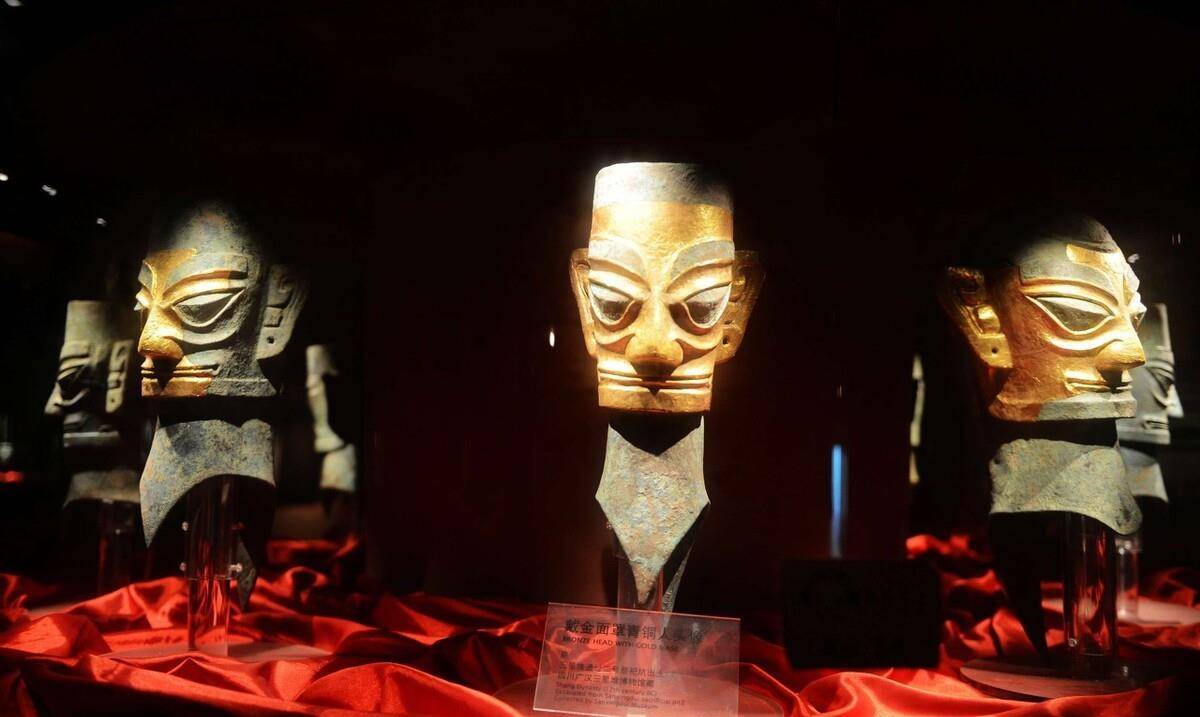 三星堆文明距今约5070年，对上古史进行了重新定义，而非亡于西周灭虞夏
