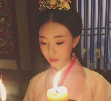 朱满月人物生平介绍，人生是什么样的?