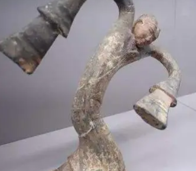  卞夫人有后代吗？她一共有几个儿子？