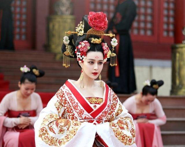 她是唐朝最勇敢的皇后，一生与皇帝和宦官斗勇斗智，却不幸在死后遭到贬低！