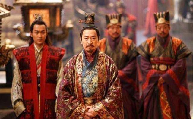 李渊晚年被迫退位，但他的战斗力惊人，神箭百发百中定边疆