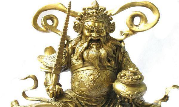 唯一一位因其封神的皇帝而闻名于世的皇帝 孔子，其封号被更改，如今成为财富的象征