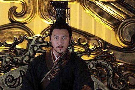汉景帝刘启在年少时期，用棋盘砸死吴王太子刘贤，这是一场阴谋还是意外？