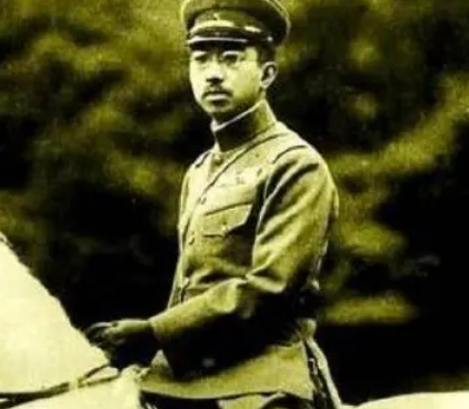  日本天皇是什么起源？换过血统吗？
