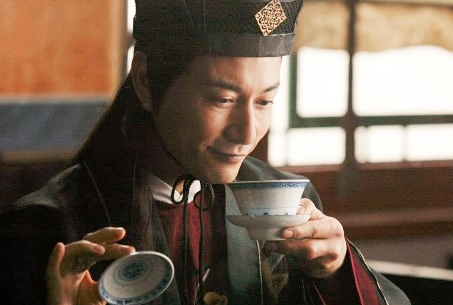 田令孜活了多少岁？历史上是怎么记载的？