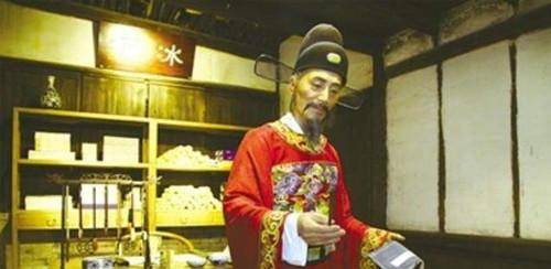 大臣请假六日获准，七日后归朝却遭朱元璋斩首