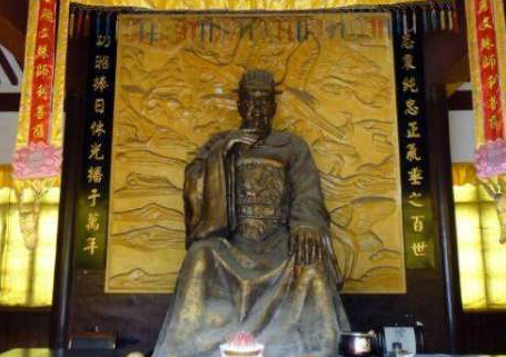  张居正和何心隐之间有关系吗？是什么关系？