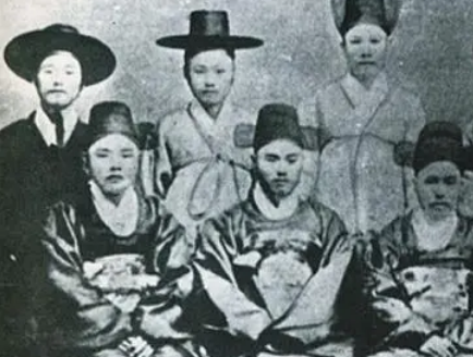  李完用有什么才能？他的政治主张是什么？