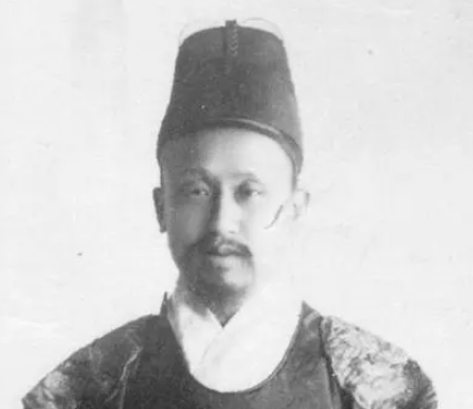  李完用有什么历史经历？发生了什么？