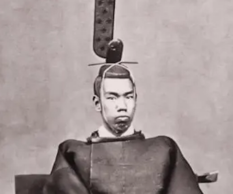 明治天皇有实权吗？为什么说他们是傀儡？