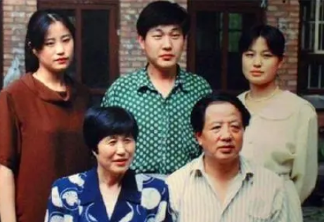  孔子的孙子是谁？叫什么名字？