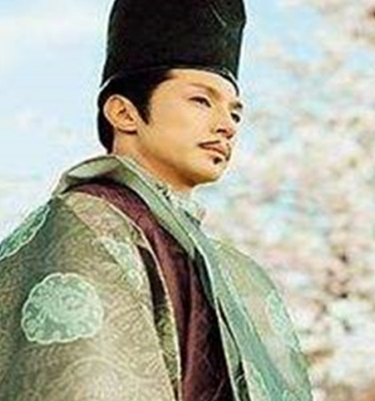 藤原道长与伊周的关系如何？相识于哪一年？