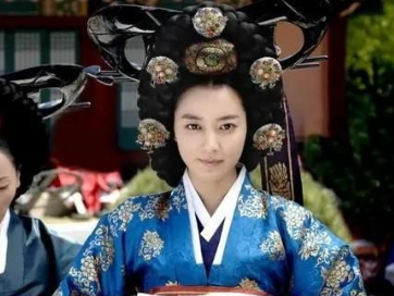 贞显王后喜欢燕山君这个继子吗？他们的关系怎么样？