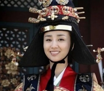 贞纯王后是不是很坏？如何评价贞纯王后？