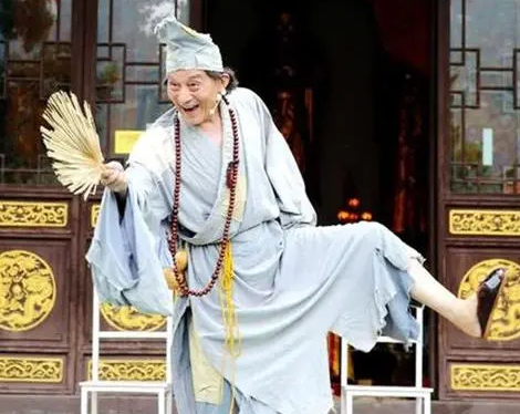 道济知道自己是降龙吗？关系又是什么样的？