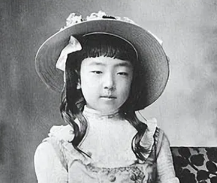  香淳皇后一共有几个孩子？最偏爱的孩子是谁？