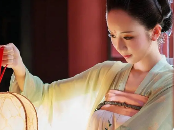 陈师师最后跟谁走了？她的结局是什么？
