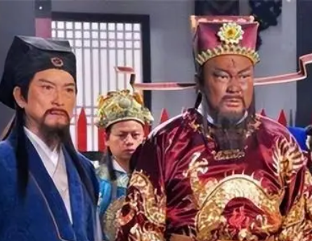  公孙策为什么会被斩？原因是什么？