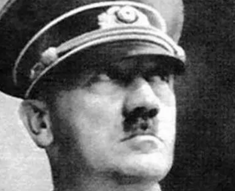  希特勒与爱娃之间是什么关系？是真爱吗？