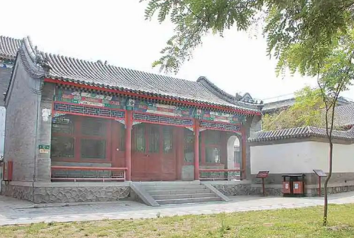   章学诚与毕沅之间有关系吗？是什么关系？