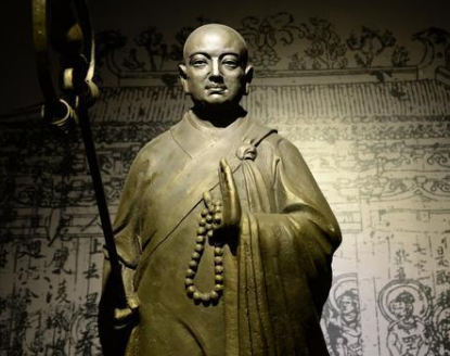 中国佛教界三大高僧指的是哪三人？他们有哪些成就？