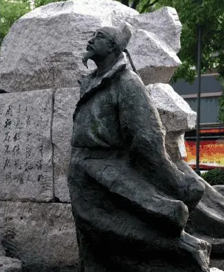 闾丘晓人物故事，生平经历是什么样的？