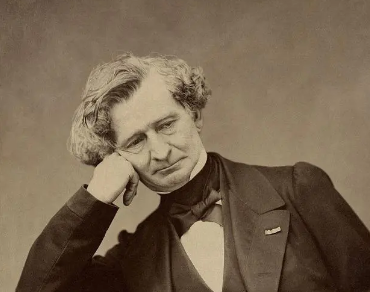 柏辽兹有哪些代表作？他的作品有何特点？