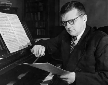 肖斯塔科维奇留下了哪些作品？对后世产生多大的影响？