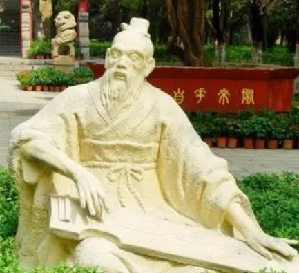 陶翰出萧关怀古，作者生平是什么样的？