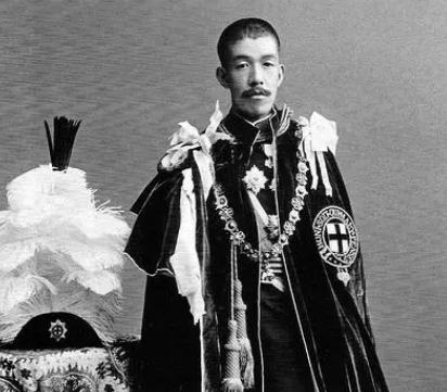 大正天皇为什么那么傻？真实面貌是什么样的？