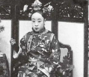 苏完瓜尔佳·幼兰为何自尽？她自杀的原因是什么？
