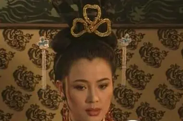 梁太后杀死李谅祚，梁太后为什么要杀他？