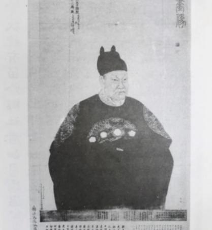 钱俶和钱镠的关系是什么？两人是兄弟吗？