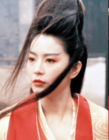 方证大师和东方不败的实力如何？武功到底有多高？