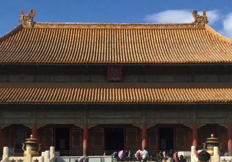 最大的现存宫殿是什么？修建于什么时期？